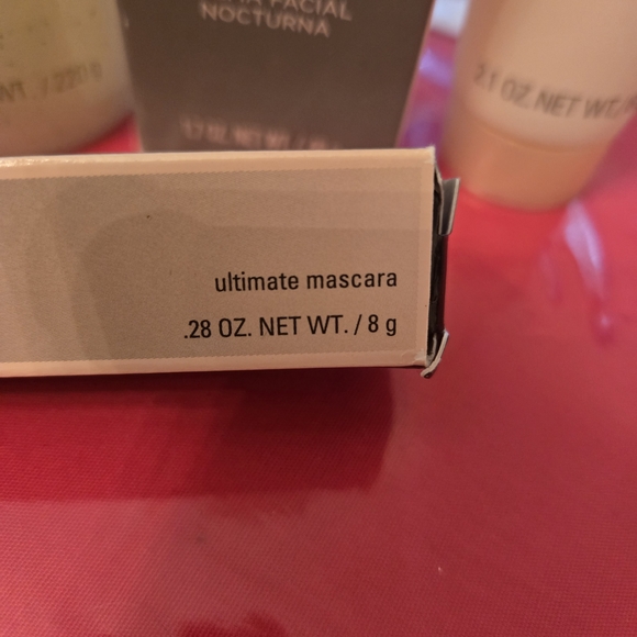 Mary Kay Skincare Set with Satin Hands and Timewise - Picture 7 of 8